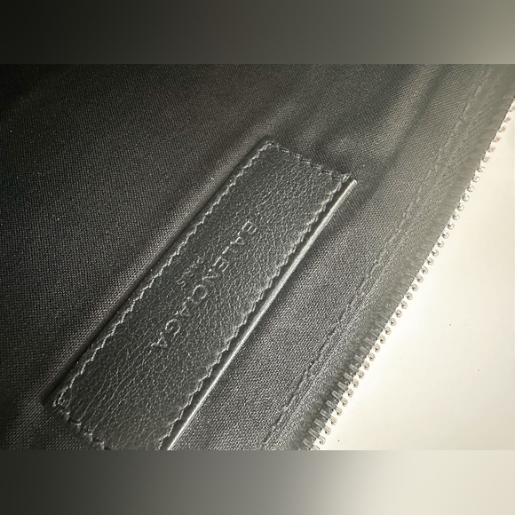 BALENCIAGA Everyday leather clutch bag - Picture 4 of 9